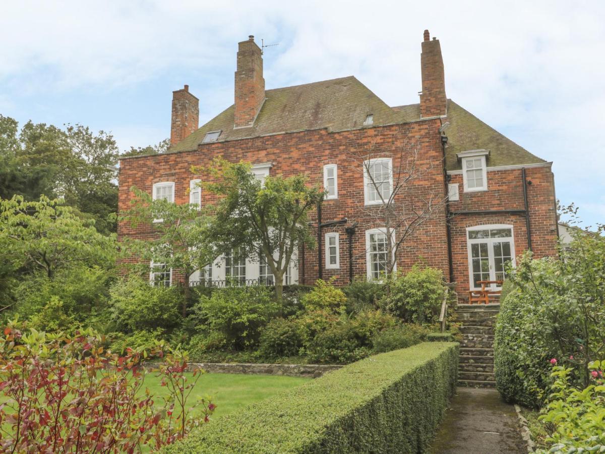 스카버러 The Manor House 빌라 외부 사진